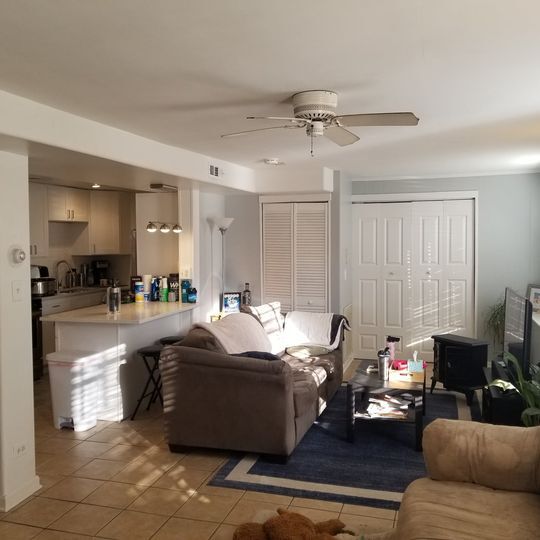 Building Photo - 3801 N St Louis Ave