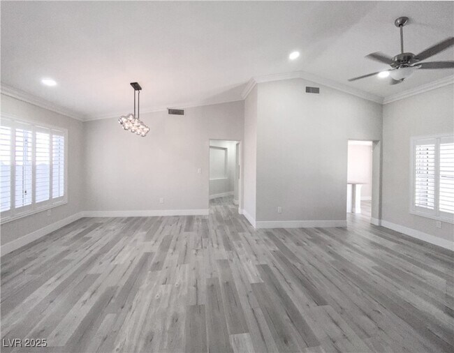 Building Photo - 10420 Villa Ridge Dr