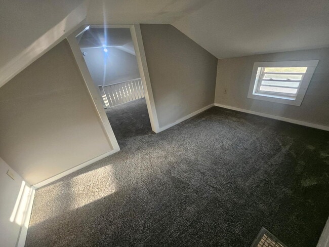 Building Photo - Discover your perfect retreat in the heart...