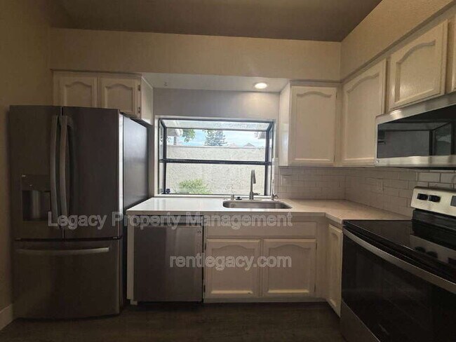 Building Photo - 7059 Sprig Dr