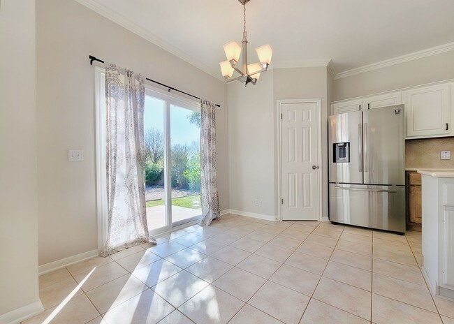 Building Photo - Beautiful Single Family - 4/BR 2.5/BA