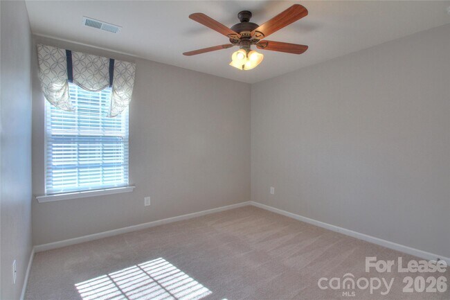 Building Photo - 4008 Silverwood Dr