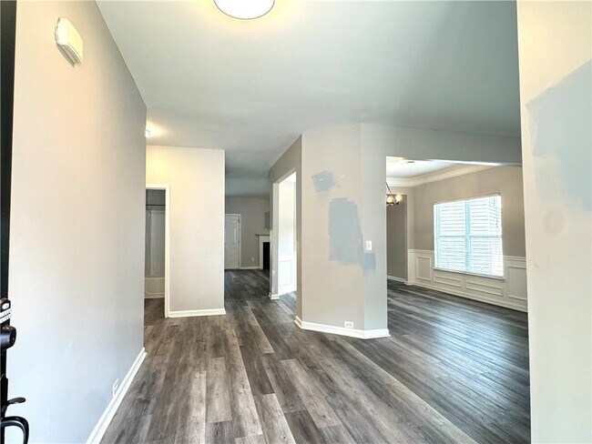 Building Photo - 4465 Ambassador Way