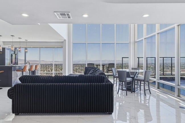 Building Photo - 3111 Bel Air Dr