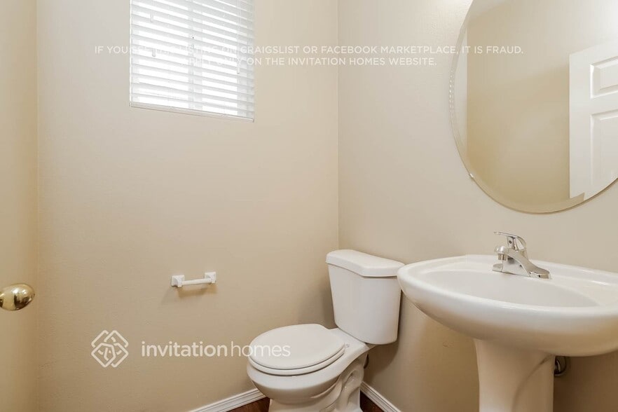 Building Photo - 18519 101st Ave E