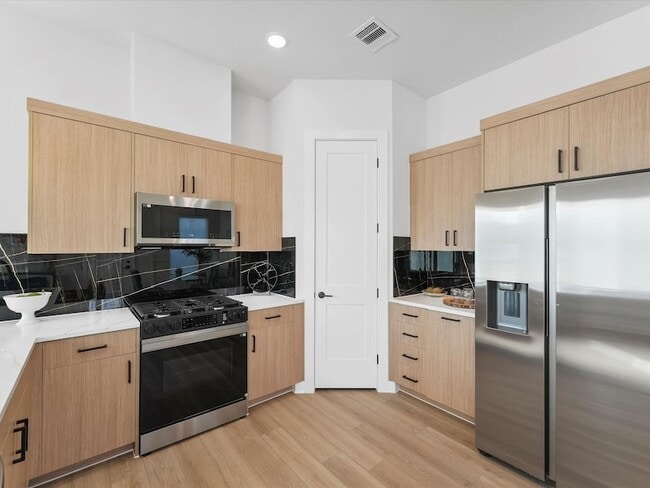 Building Photo - 5317 Teodoro Ln