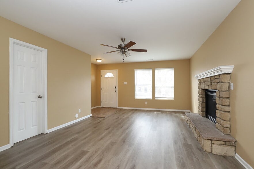 Building Photo - 4169 Salem Springs Ct