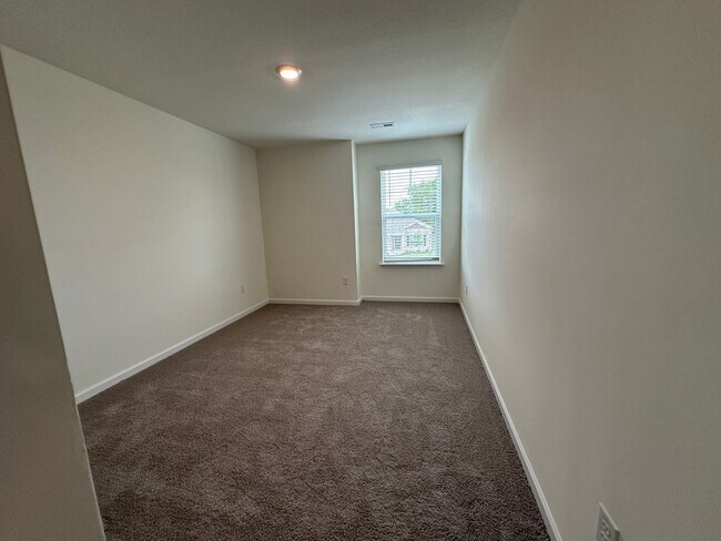 Building Photo - BRAND NEW 2026 Build! Modern Bungalow in the Heart of Maryville