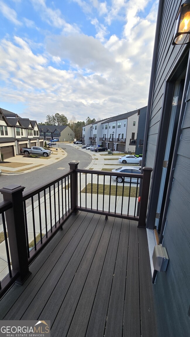 Building Photo - 115 Climbing Ivy Cir