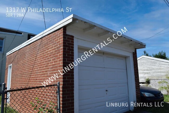 Building Photo - 1317 W Philadelphia St