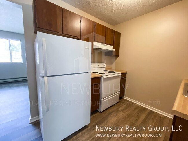 Building Photo - 19 Clearview Meadows