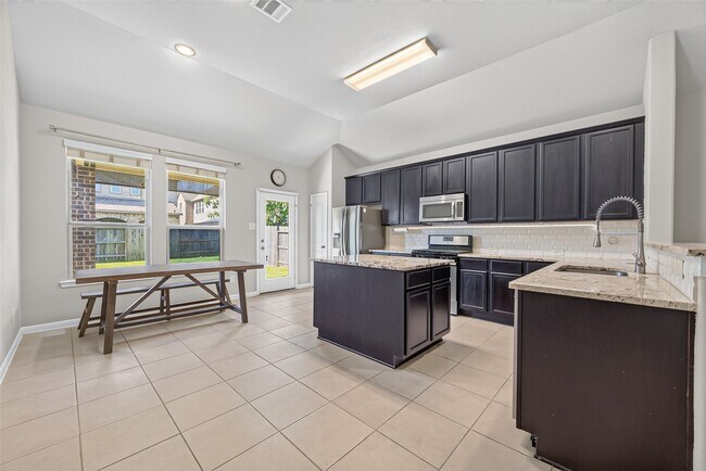 Building Photo - 9718 Justin Ridge Ln