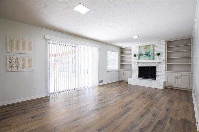 Building Photo - 9120 Villa Park Cir