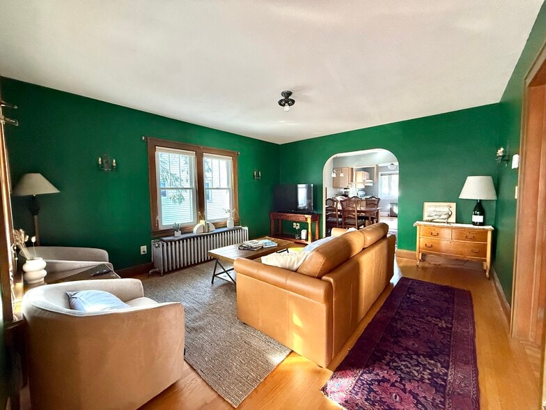 Building Photo - 5 Franklin St