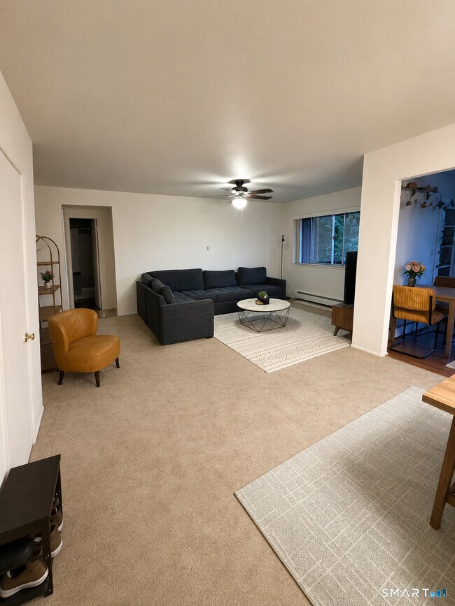 Building Photo - 333 Vincelette St