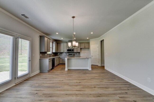 Building Photo - 7309 Yewtree Dr