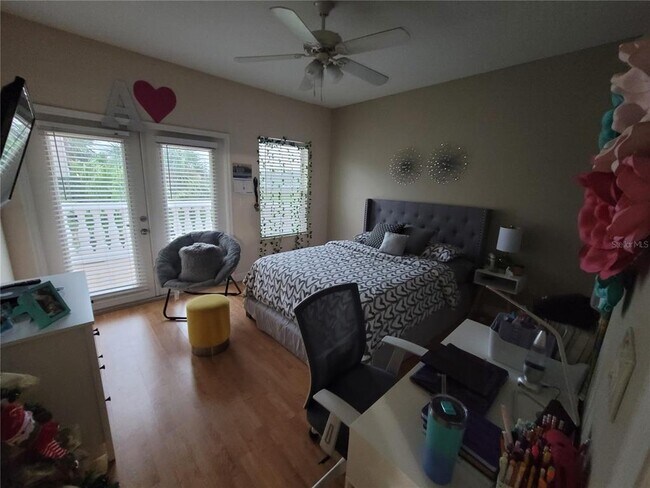 Building Photo - 1727 St Tropez Ct