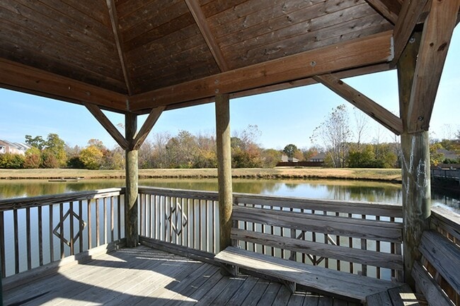 Building Photo - 8643 Beaver Creek Dr