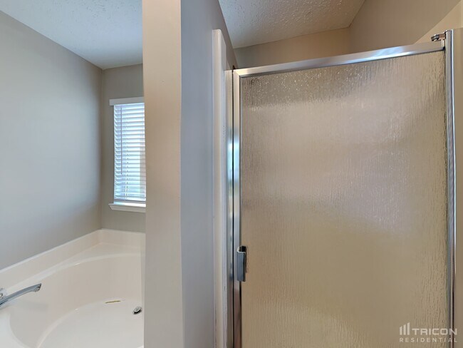 Building Photo - 753 Jaywood Dr