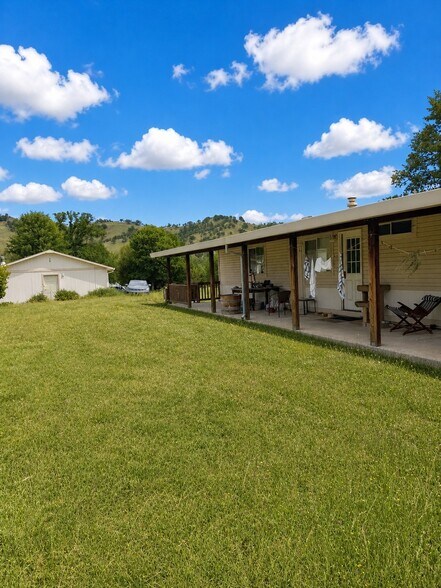Building Photo - 2984 Indian Hill Rd