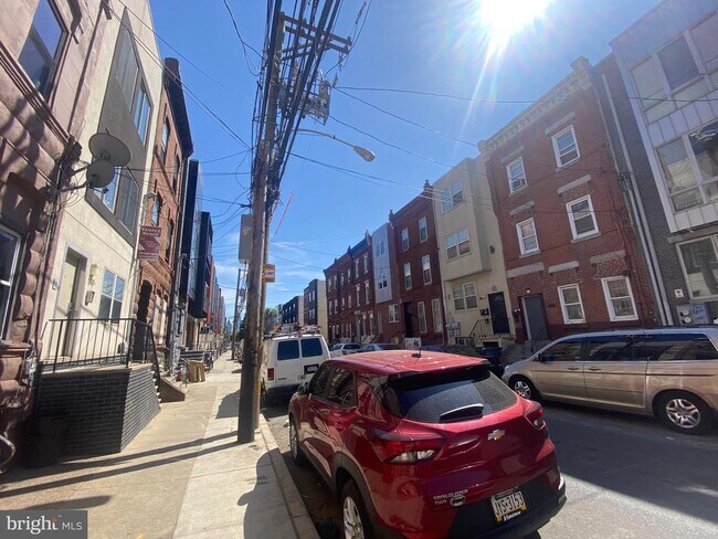 Primary Photo - 1849 N 17th St