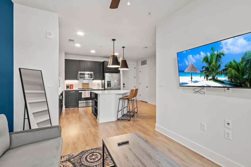 Building Photo - 2317 W Grace St