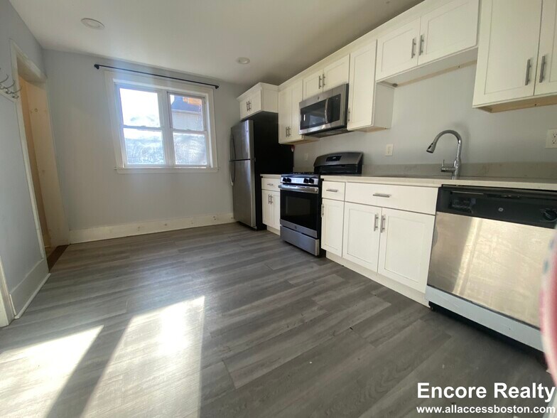 Building Photo - 23 Pratt St