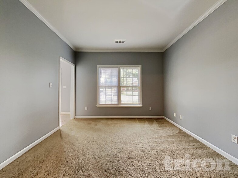 Building Photo - 2674 Calumet Farm Ln