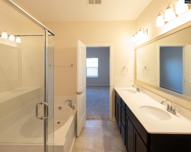 Building Photo - 945 Bergenfield Ln