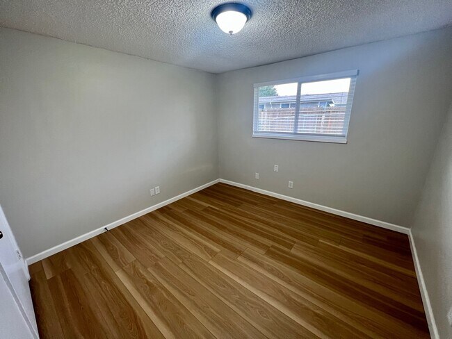 Building Photo - 1001 Olympic Ave