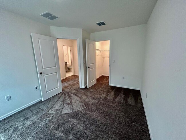 Building Photo - 32067 Eastern Redbud Br