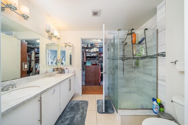 Building Photo - 149 Essex St