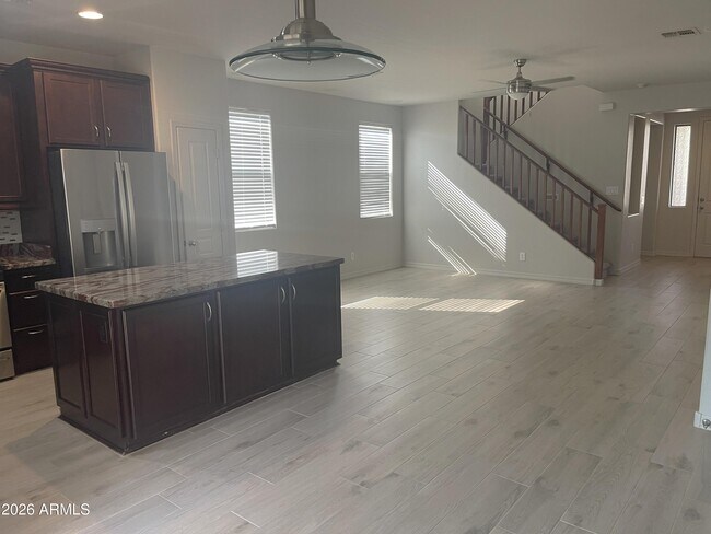 Building Photo - 3934 E Battala Ave