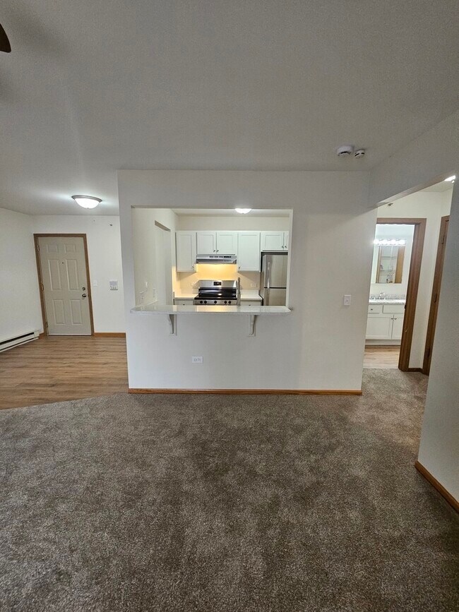 Building Photo - 1548 W Sand Bar Ct