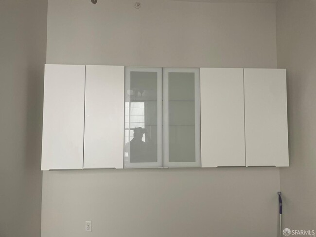 Building Photo - 1020 Pierce St