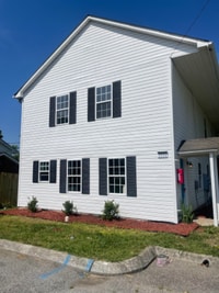 Building Photo - 3221 Summit Ave