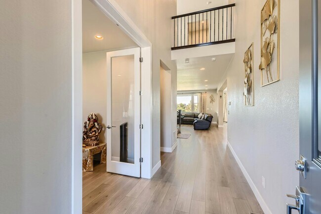 Building Photo - 7183 S Shady Grove Ct