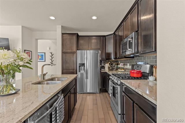 Building Photo - 2065 W 67th Pl