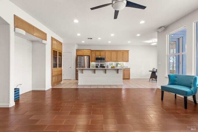 Building Photo - 369 Pebble Beach Dr