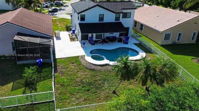 Building Photo - 1211 SW 178th Way