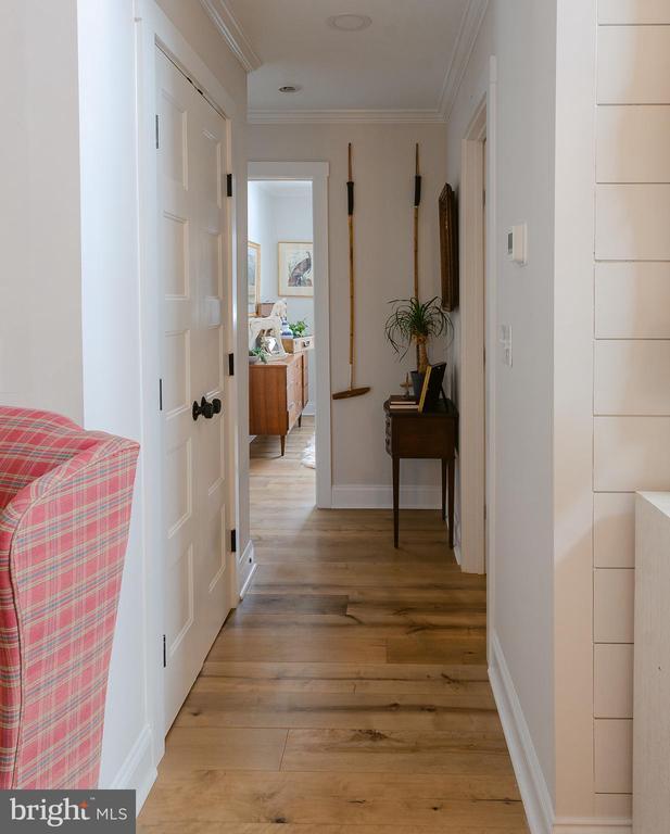 Building Photo - 13230 Falls Rd