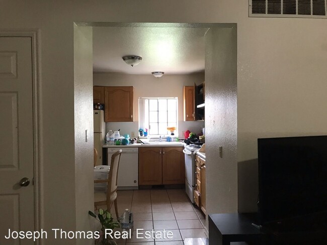 Building Photo - 316 W 620 N