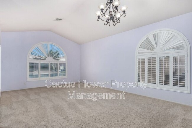 Building Photo - 4226 E Rockledge Rd