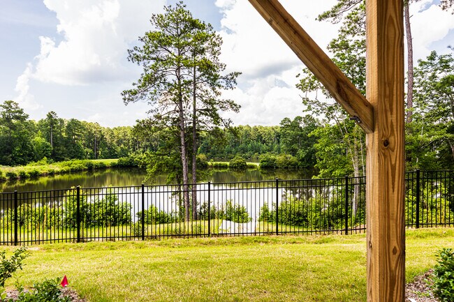Building Photo - 1106 Shoreside Dr