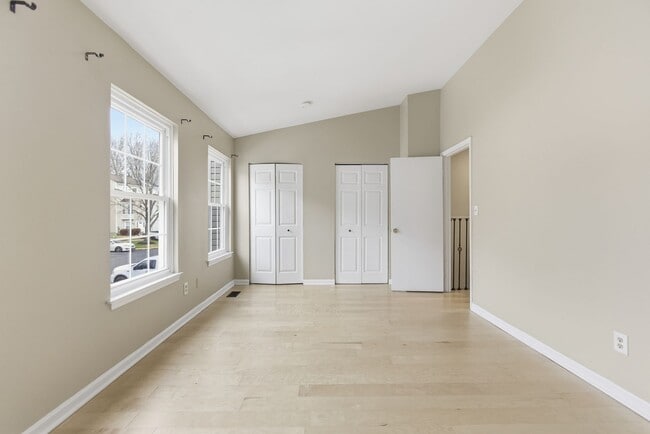 Building Photo - Lovely 3 BR/1.5 BA Townhome in Bowie!