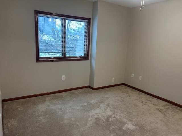 2nd Large Bedroom - 19155 Hi View Dr