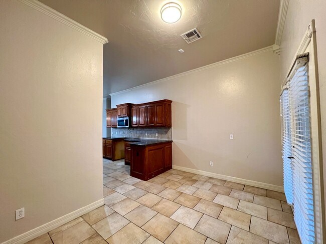 Building Photo - 1604 Dorothy Dr