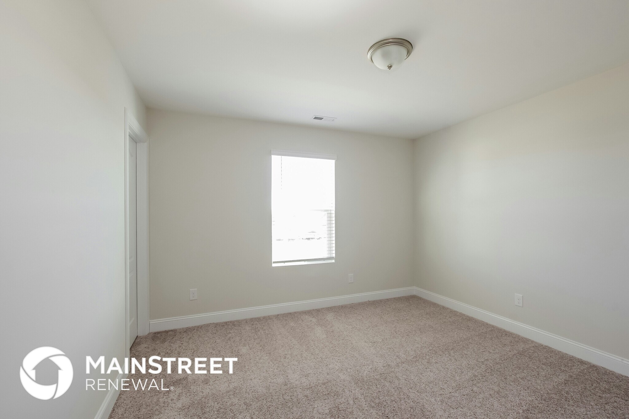 Building Photo - 2132 Vecchio Dr