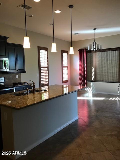 Building Photo - 17895 W Desert Wind Dr