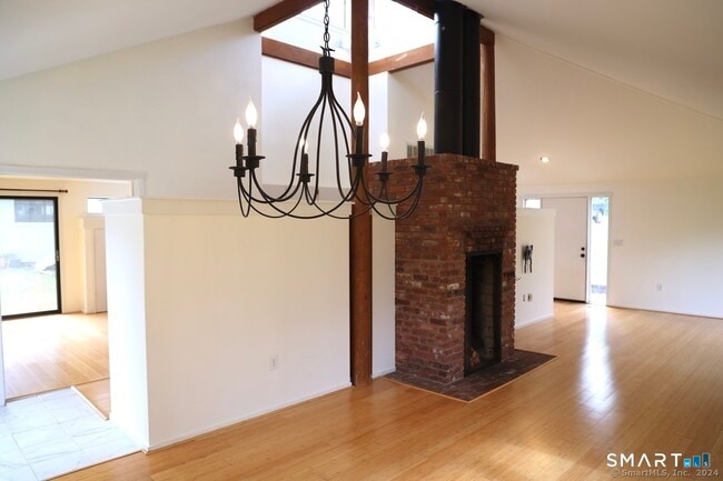 Building Photo - 3 Edgewood Cir